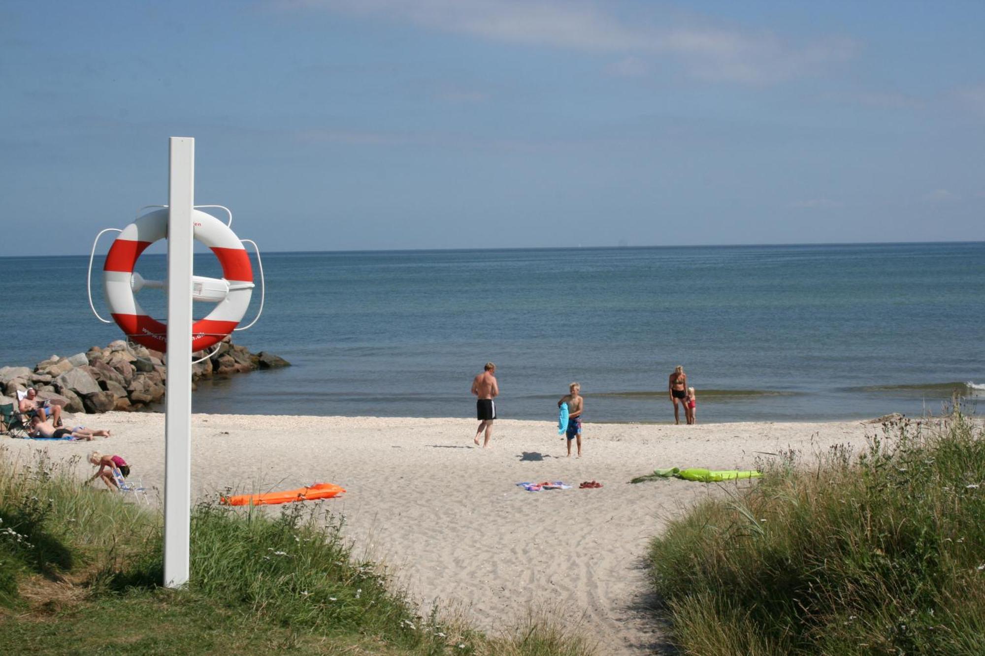 Svalereden Strand Camping Cottages Sæby Kültér fotó